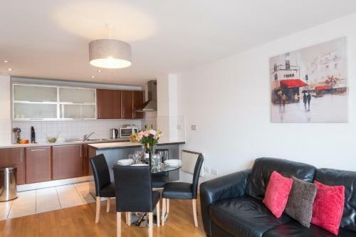 Book A Base Apartments - Duke Street