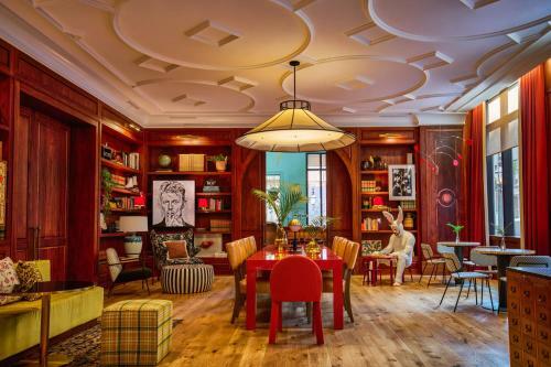 Virgin Hotels New Orleans