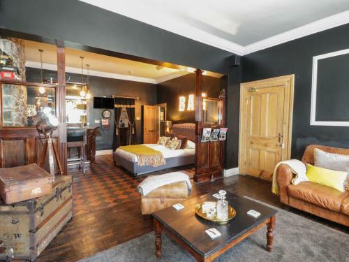 The Bar Suite Apartments