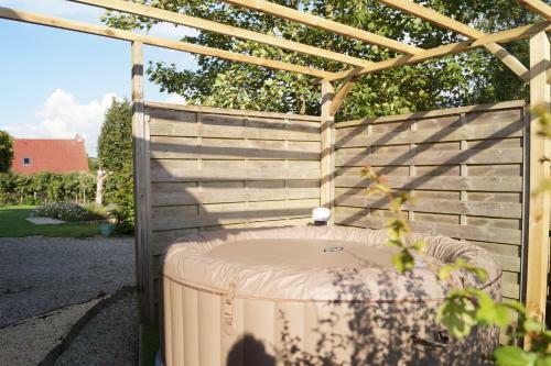 Les Charmes Du Petit Pr� Hostel