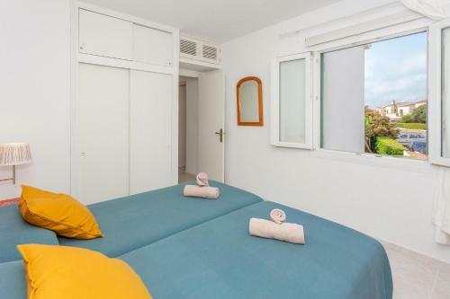 Los Delfines Biniforcat Apartment