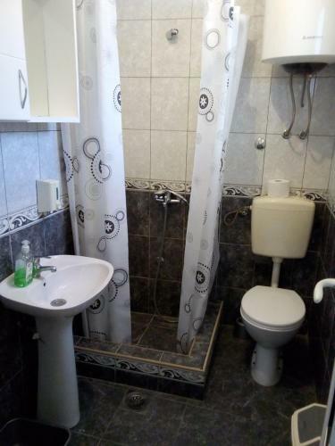 Helena Holiday Home Apartment