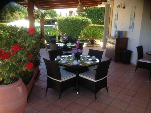 Perla Del Mare Hostel