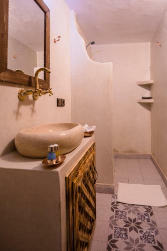 Riad Tumast Bed & Breakfast
