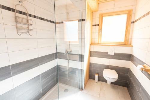 Le Chalet Bazan Bed & Breakfast