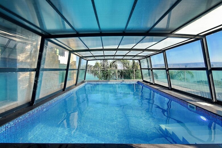 Luxury Suites Hotel