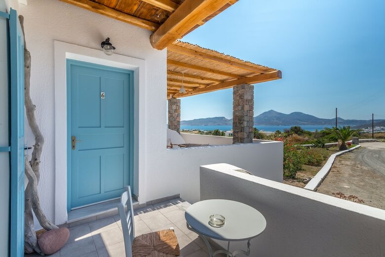 Faros Apartments