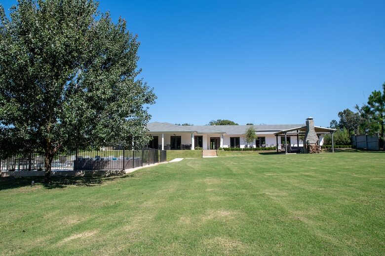 High Hill Farm Hotel