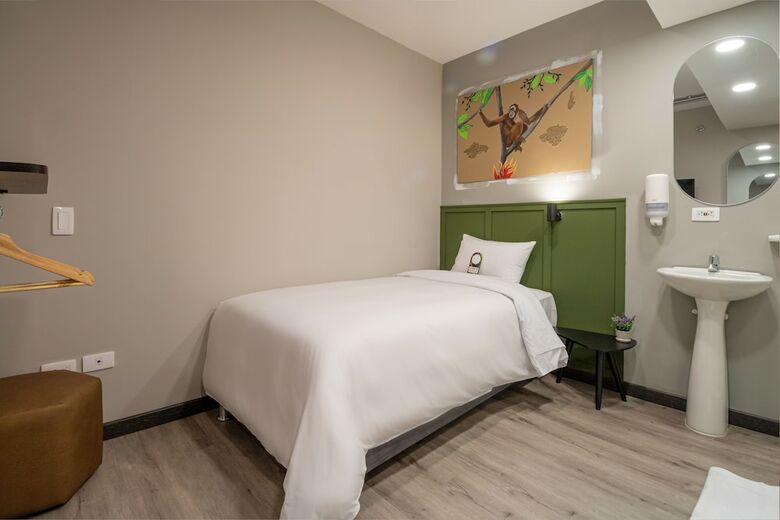 Bon 17 Hotel