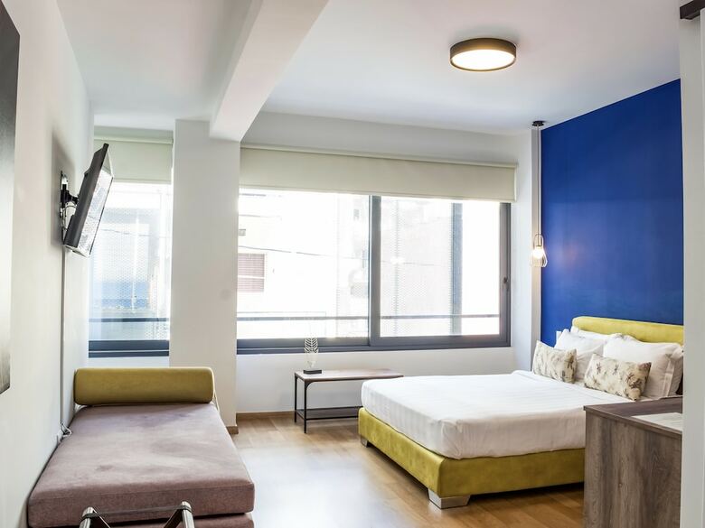 Iasonos Suites