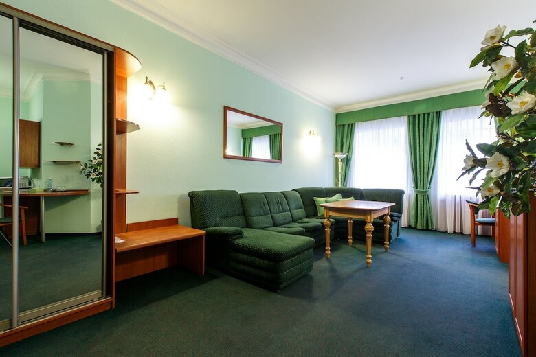 Bristol Zhiguly Hotel