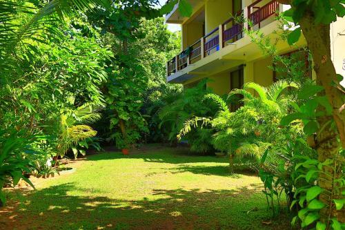 Finlanka Hotel