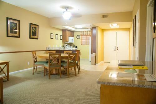 Desert Isle Resort Villa