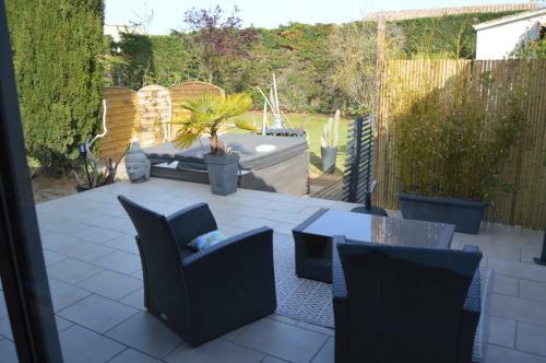 Mas Lou Souleil Bed & Breakfast