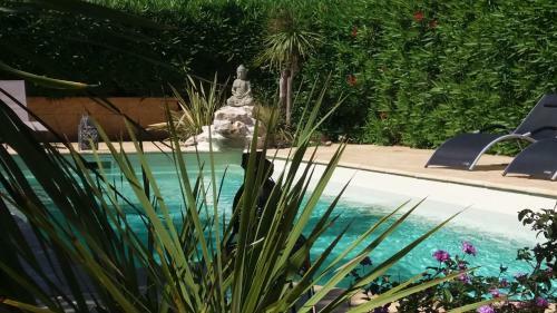 Mas Lou Souleil Bed & Breakfast
