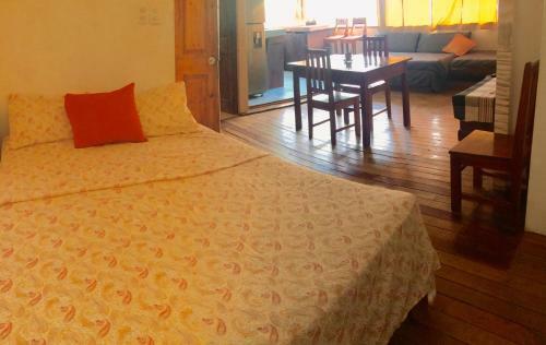 Flamingo Cabinas Hotel
