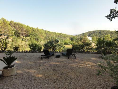 Le Mas Des Selves Bed & Breakfast