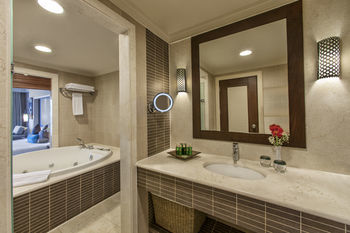 Ela Quality Resort Hotel
