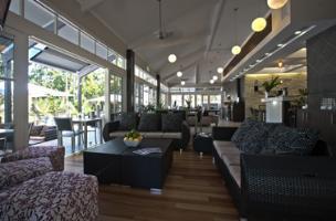 Rendezvous Reef Resort Hotel