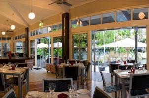 Rendezvous Reef Resort Hotel