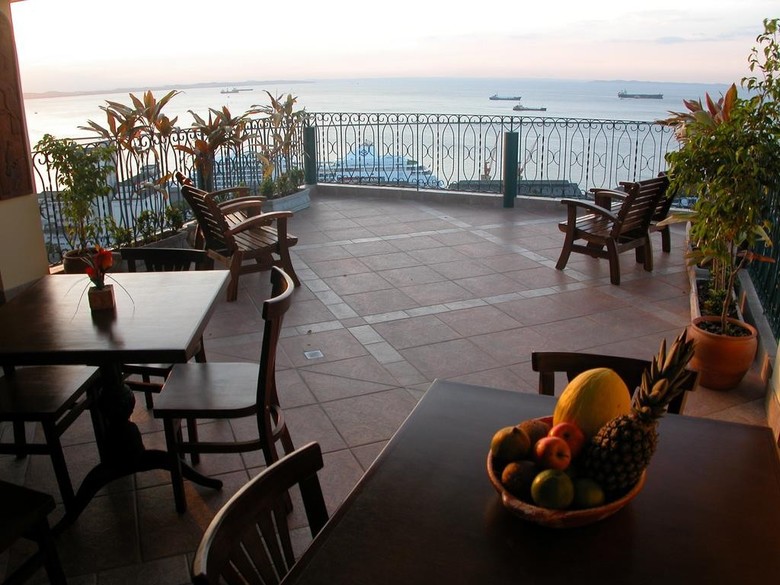Do Pilar Hotel