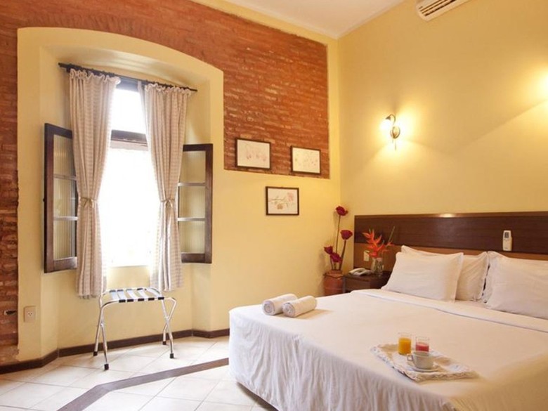 Suites Da Fl�via Hotel