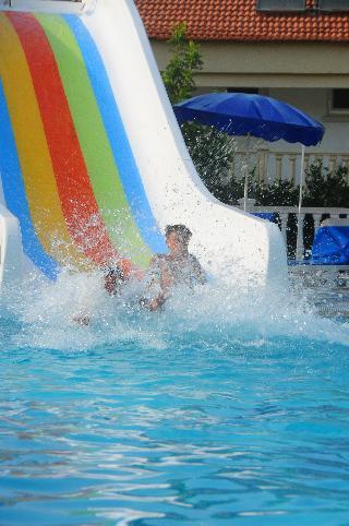 Riverside Garden Resort Hotel
