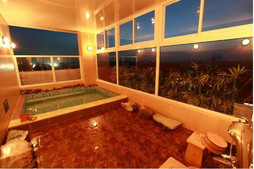 Super Hotel Yangon
