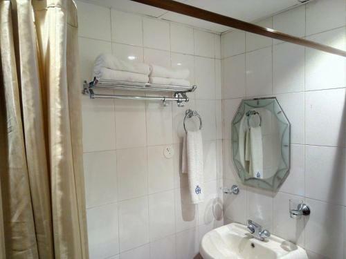Regant Lake Village Hotel
