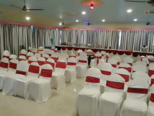 Regant Lake Village Hotel