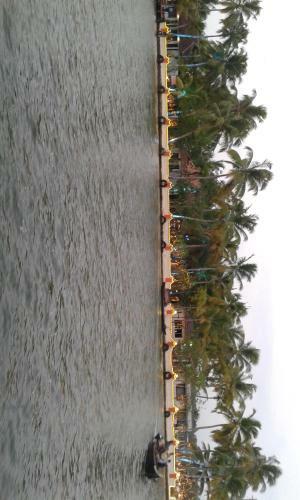 Regant Lake Village Hotel