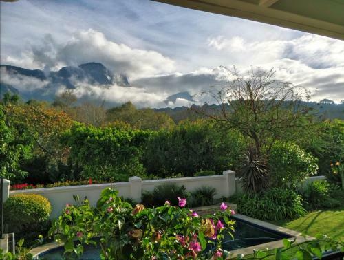 River Lodge Bed & Breakfast
