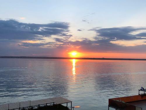 Mamaia Lake View Apartment