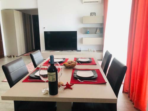 Mamaia Lake View Apartment
