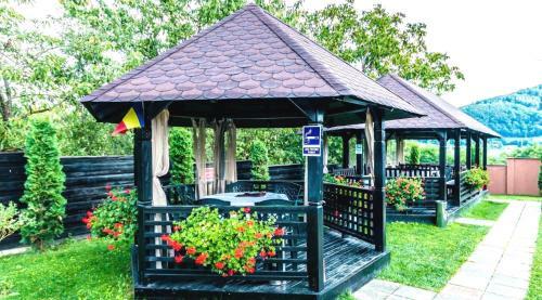 Pensiunea Camena Hostel