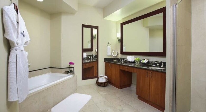 Trump International Beach Resort Miami Hotel