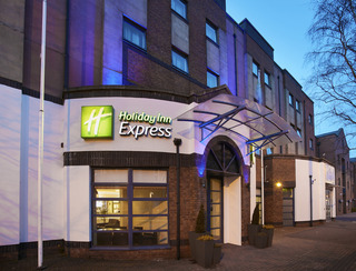 Holiday Inn Express Belfast City Queens Quarter Hotel