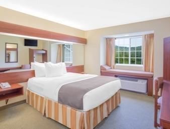 Microtel Inn & Suites By Wyndham Gassaway/sutton Hotel