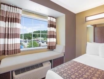 Microtel Inn & Suites By Wyndham Buckhannon Hotel