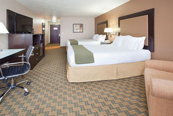 Holiday Inn Express - Portland Airport Hotel