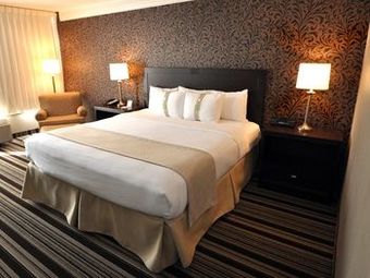 Holiday Inn Cleveland-mayfield Hotel