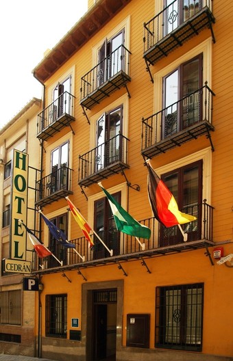 Cedran Hotel