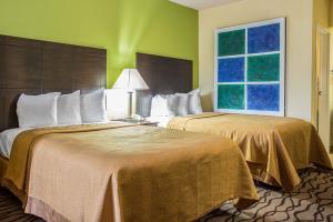 Quality Inn & Suites Hotel