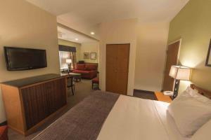 Best Western Rocky Mountain Lodge Hotel