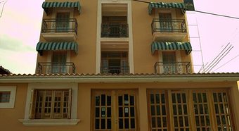 Cancun International Suites Hotel