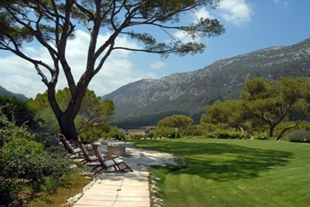 View photos