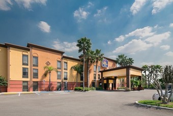 Best Western Plus Universal Inn Hotel