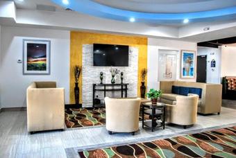 Days Inn & Suites By Wyndham Lubbock Medical Center Hotel