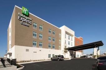 Holiday Inn Express & Suites San Antonio North-windcrest Hotel