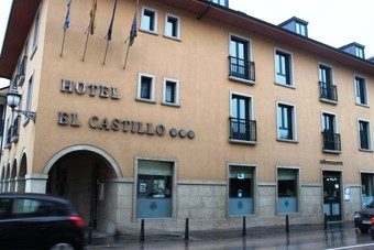 El Castillo Hotel